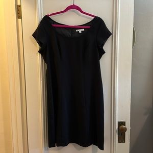 CAbi Style #840 cap Sleeve Cocktail LBD. 16